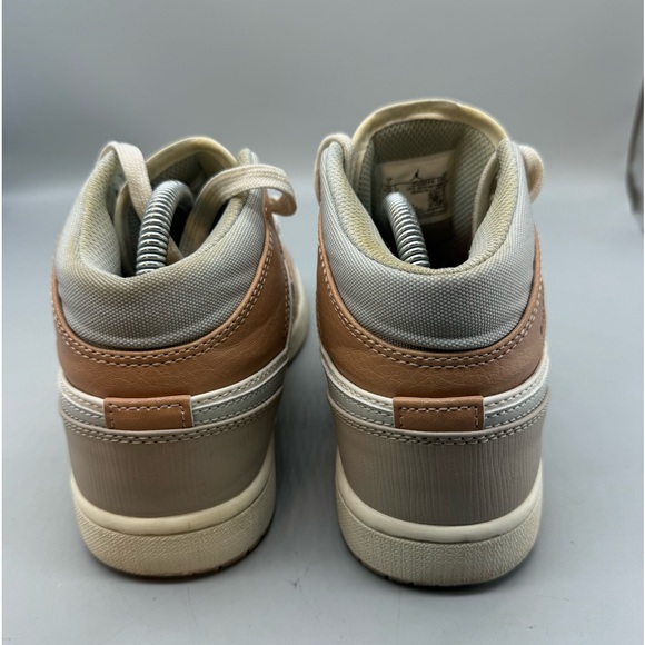 Size 7 - Air Jordan 1 Mid Milan Men Basketball Shoe Size 7 - Picture 4 of 7